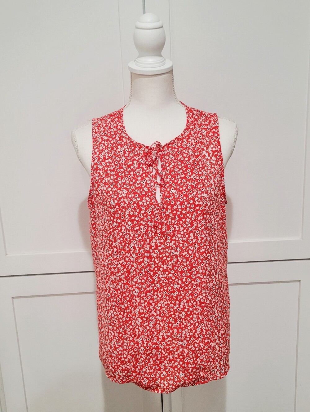 J. Crew Sleeveless Orange & White Floral Print Tie-Front Blouse | Size Medium